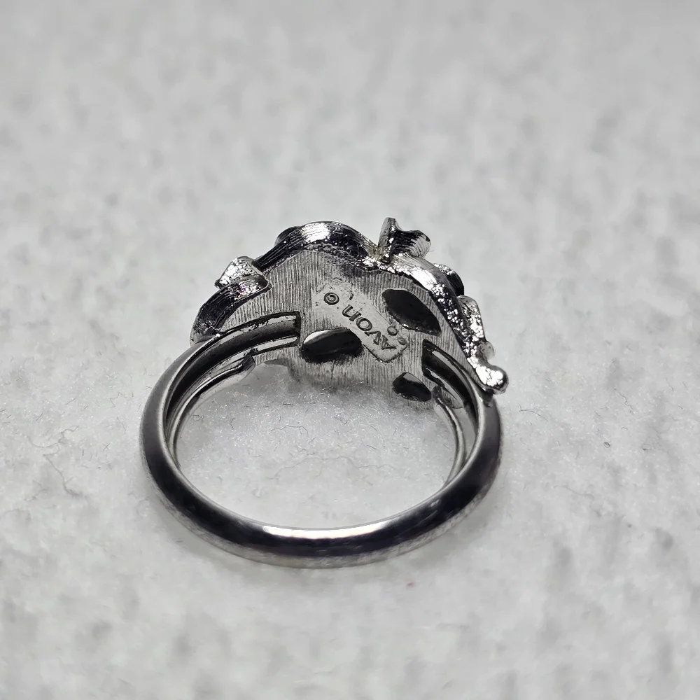 Vintage Avon Orchard Blossom ring, size 6